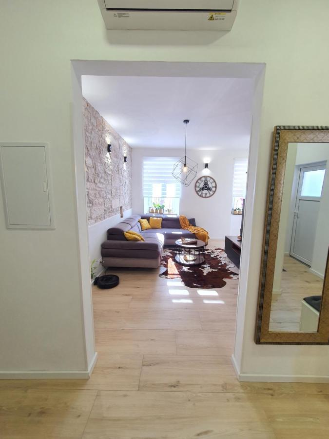 Appartamento Connor Pola Esterno foto